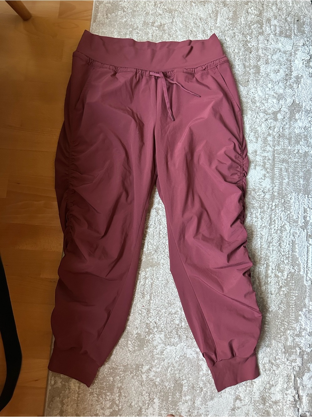 Athleta Drawstring Ruched Lined Joggers